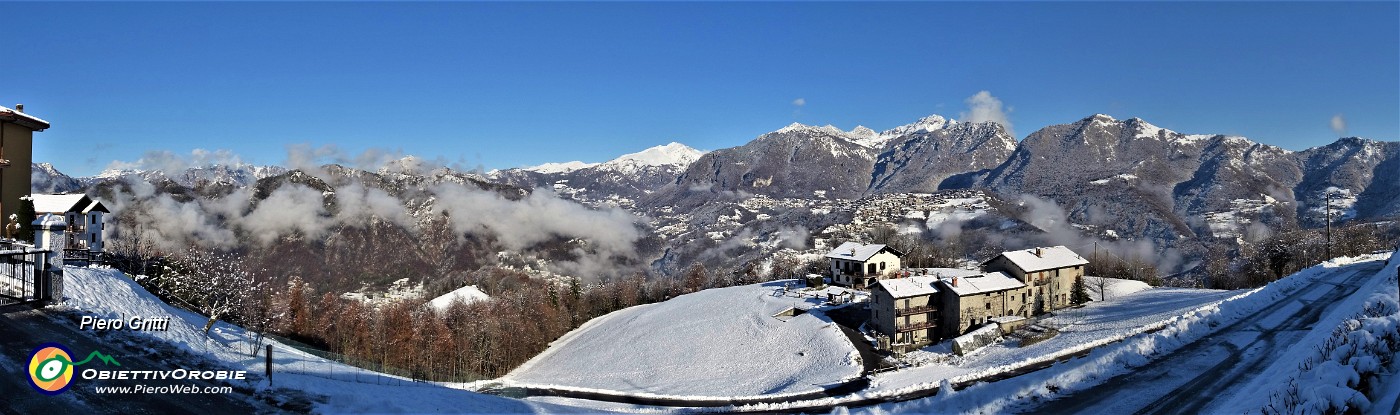 32 Dal centro di Miragolo S. Salvatore altra bella vista sulla Val Serina.jpg